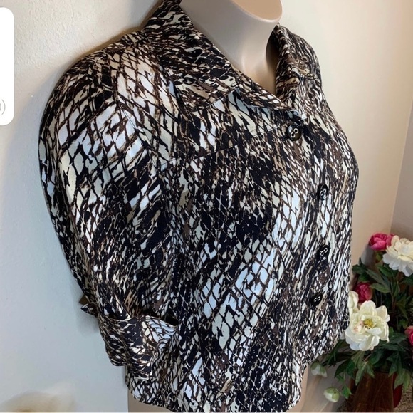 XL Petite East 5th Snakeskin Linen Blend Button Down Top Extra Large - Picture 3 of 6